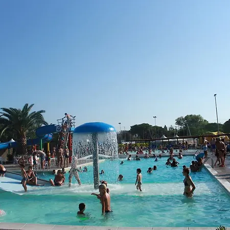 Village Baia Del Marinaio Vada